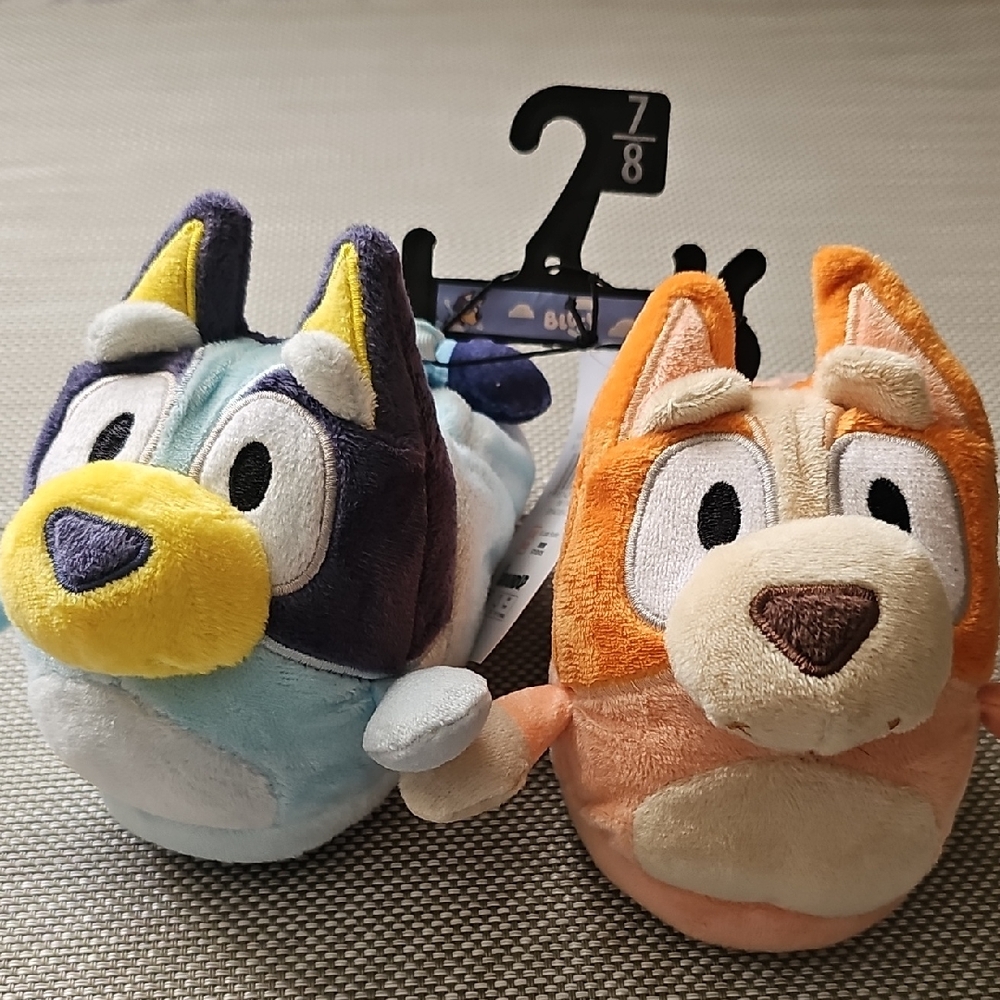 Bluey Cartoon Character Slippers Size 7/8 New
